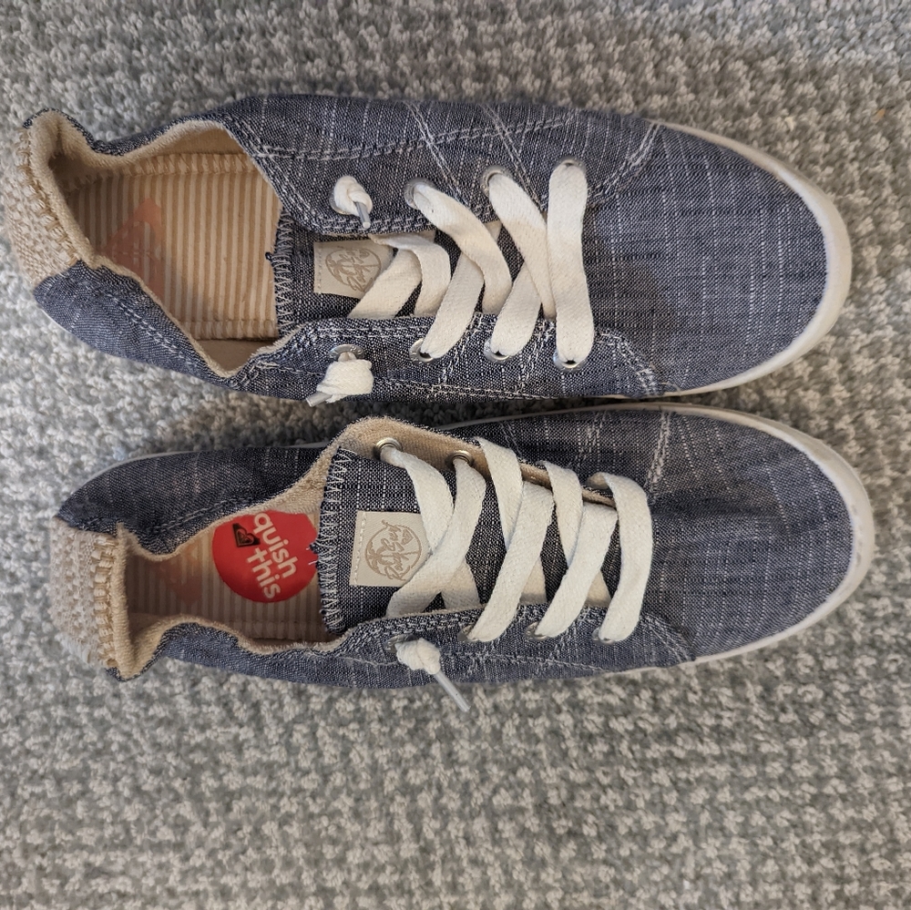 NWT Roxy Bayshore women's sneakers size 10 denim blue